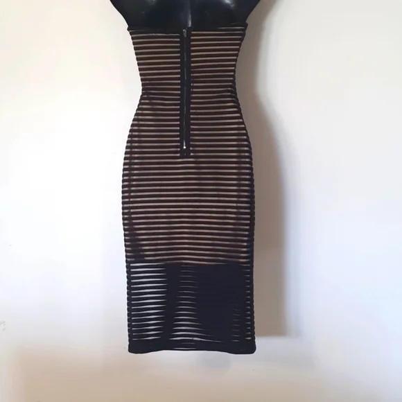Avery Size 6 Black Strapless Striped Evening Dress - Picture 5 of 9